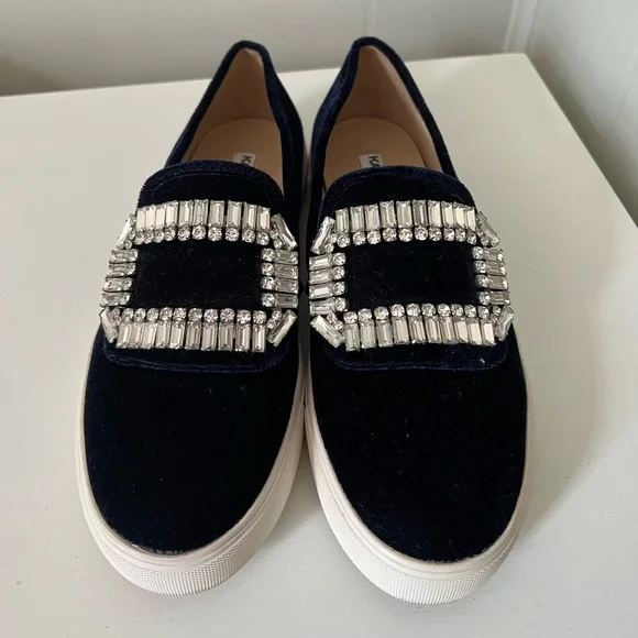 🇺🇸 Karl Lagerfeld Embellished Navy Loafers marked 7.5 - Picture 2 of 3